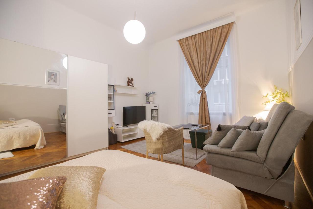 Apartman Manja Zagreb Exteriör bild