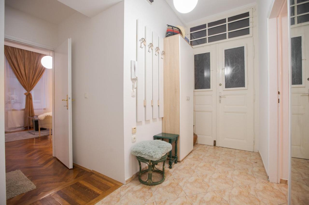 Apartman Manja Zagreb Exteriör bild