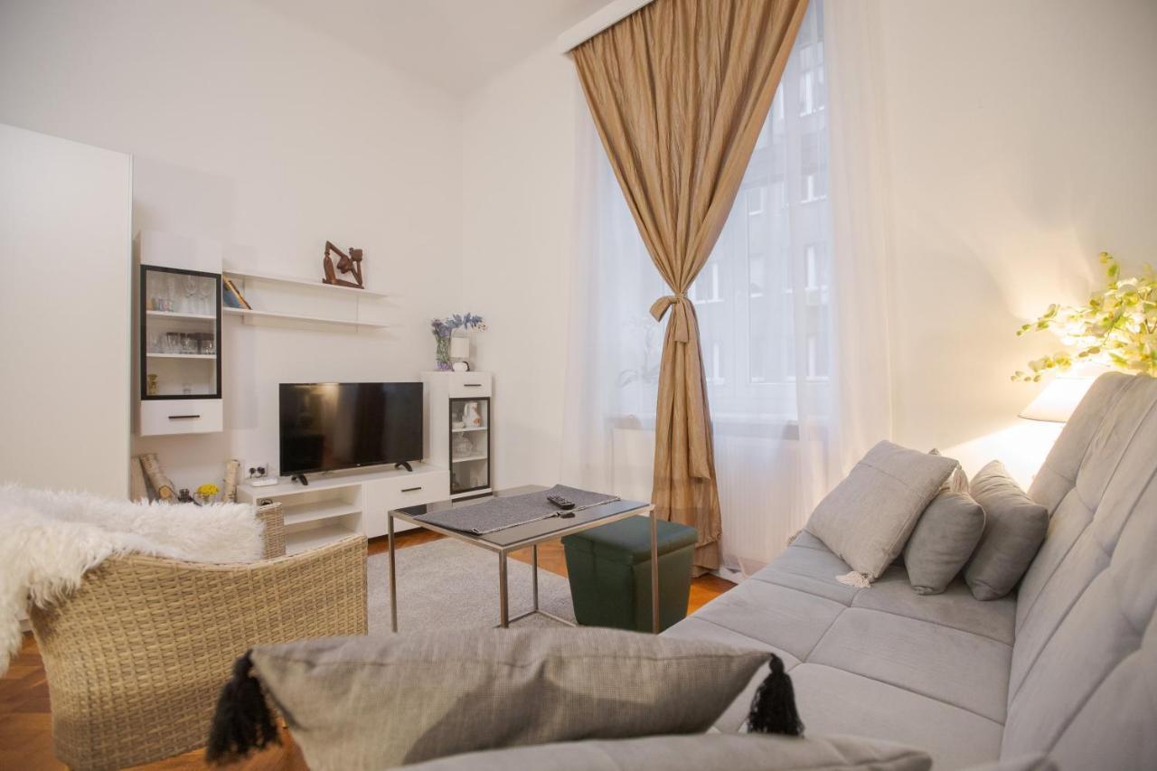 Apartman Manja Zagreb Exteriör bild